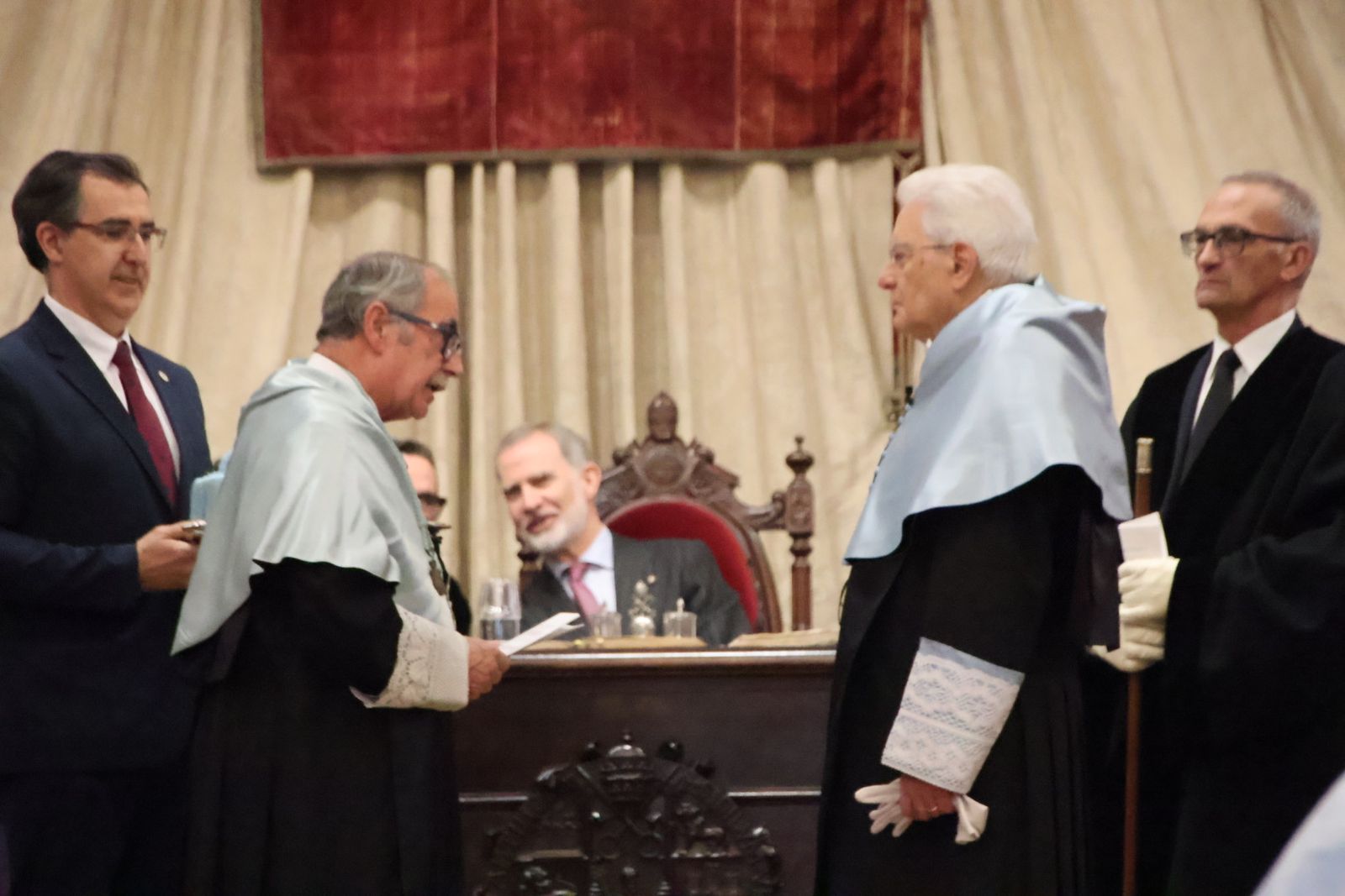 Llegada de S.M el Rey Felipe VI al paraninfo de la Universidad de Salamanca e Investidura de Sergio Mattarella como doctor ‘honoris causa’ de la USAL