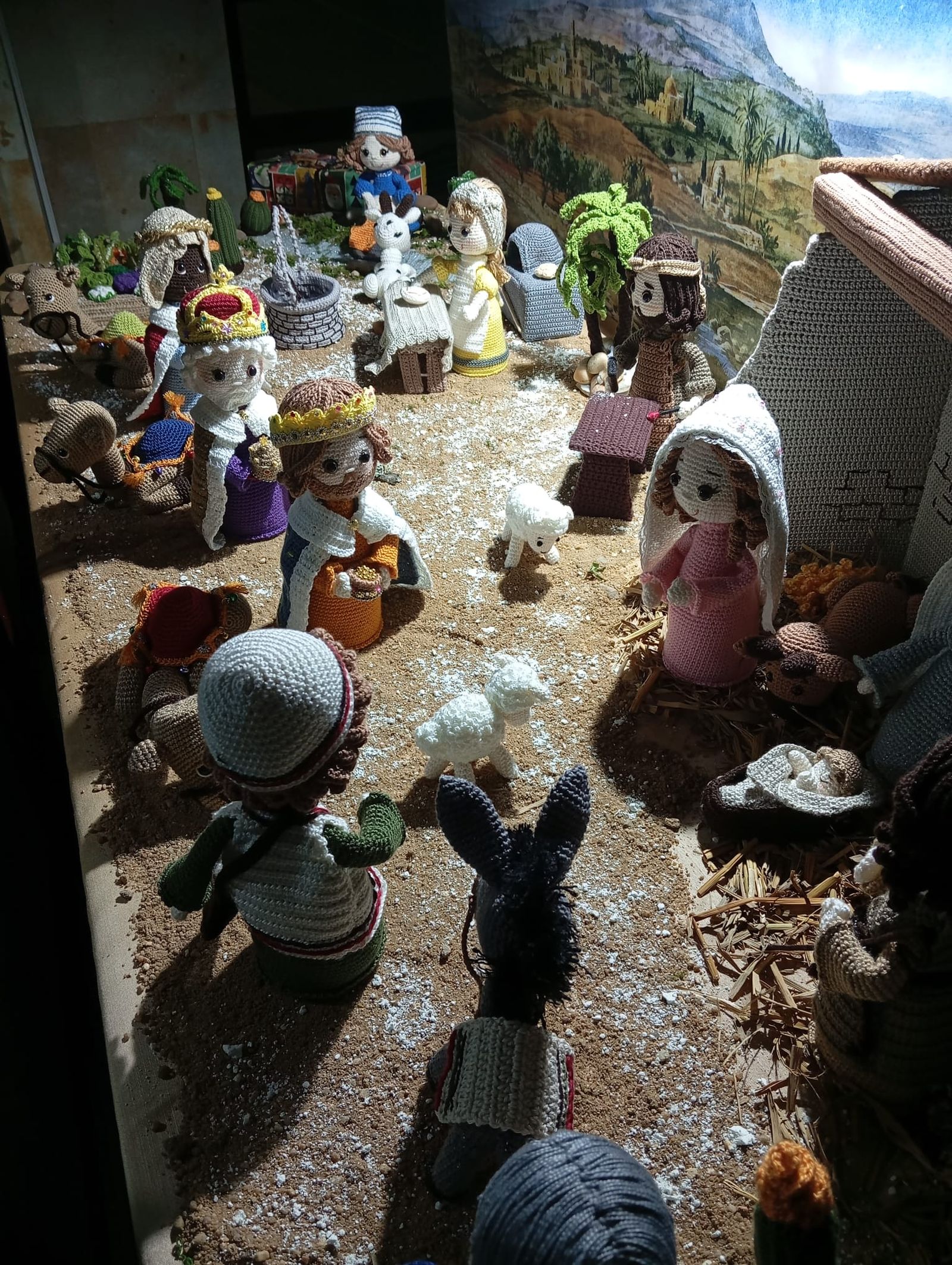 San Cristóbal de la Cuesta inaugura su Navidad con adornos ‘gigantes’ y mucha luz