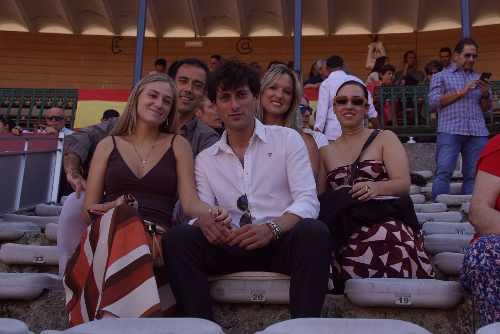 Así han vivido los salmantinos el primer festejo de la feria taurina 2025: imágenes del ambiente en los tendidos y en el patio de cuadrillas