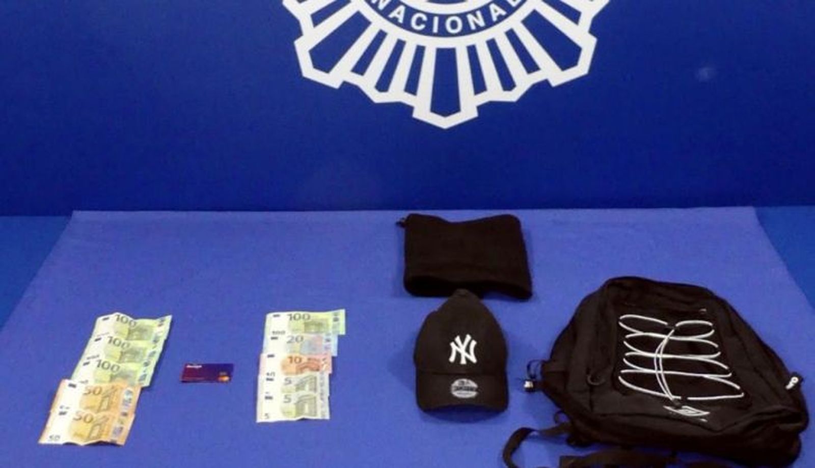 Dos varones detenidos en Salamanca tras intentar acceder a la fuerza en una vivienda en Garrido Dos varones detenidos en Salamanca tras intentar acceder a la fuerza en una vivienda en Garrido