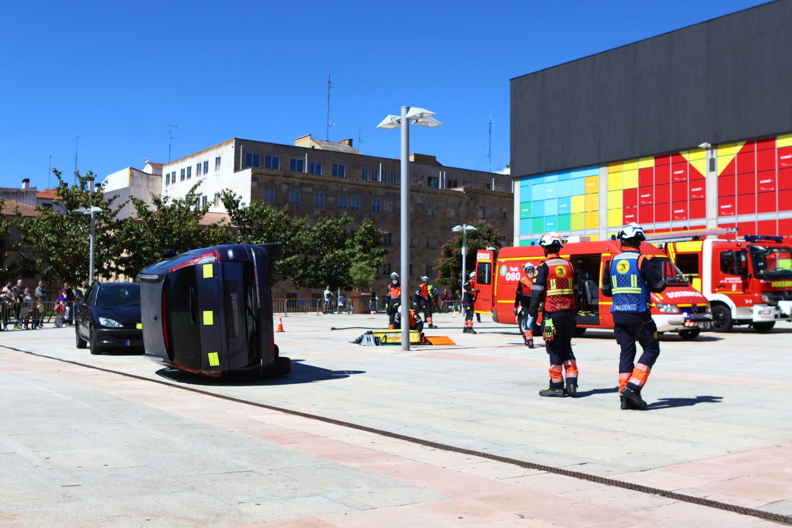 Simulacro de accidente de tráfico en la Plaza de La Concordia
