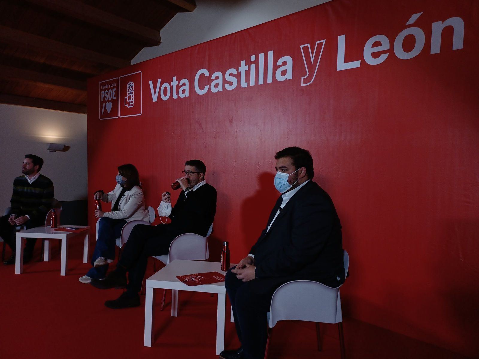 Carlos Fernández en el acto con Patxi López y Adriana Lastra