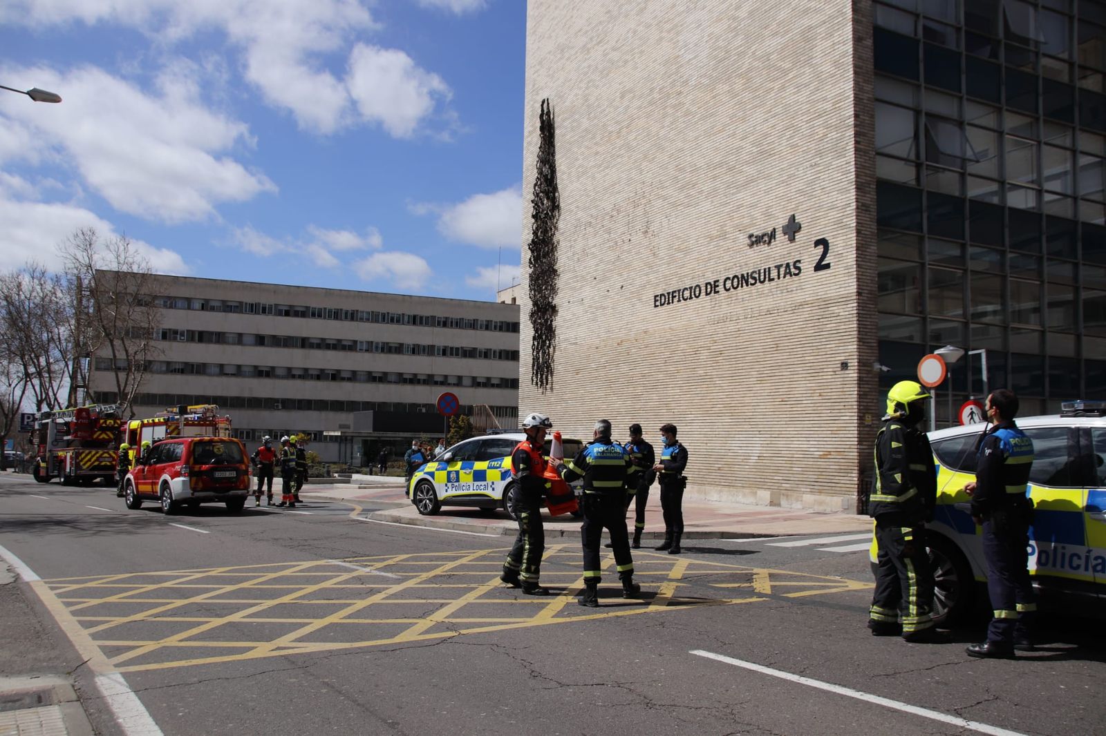 incendio-en-el-hospital-virgen-de-la-vega-2