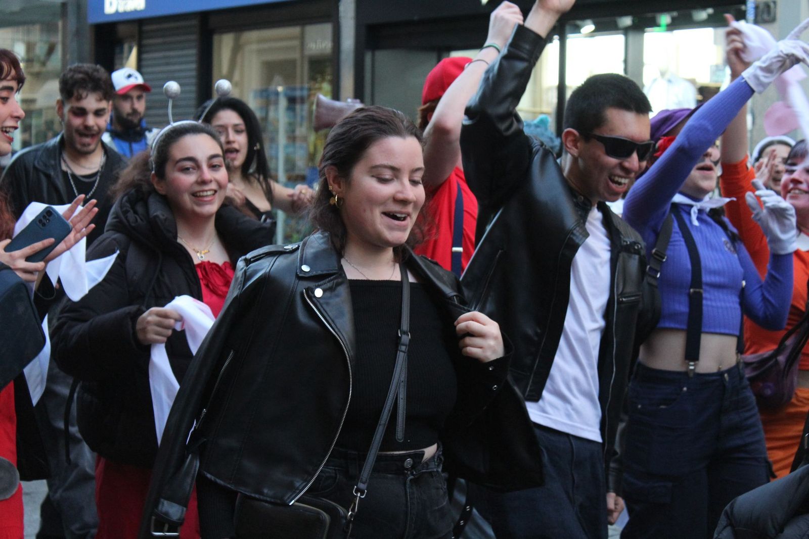 whatsapp-image-2025-05-08-at-20-39-43