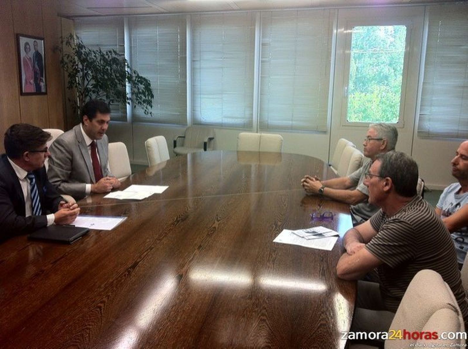 La Junta y UGT mantienen sus diferencias en relación al cierre de camas del Complejo Asistencial La Junta y UGT mantienen sus diferencias en relación al cierre de camas del Complejo Asistencial