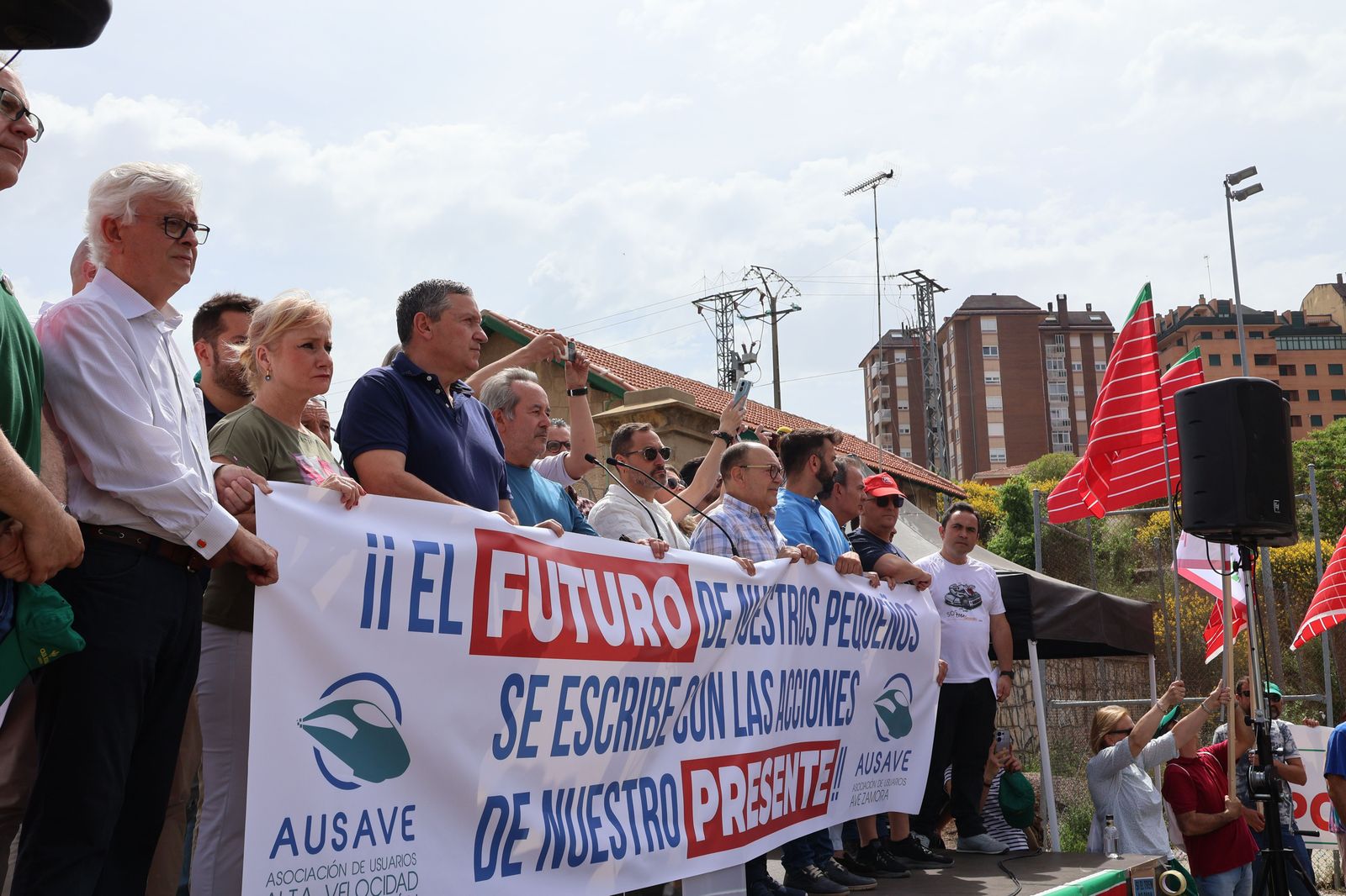 manifestacion-contra-la-perida-de-servicios-de-ave-62