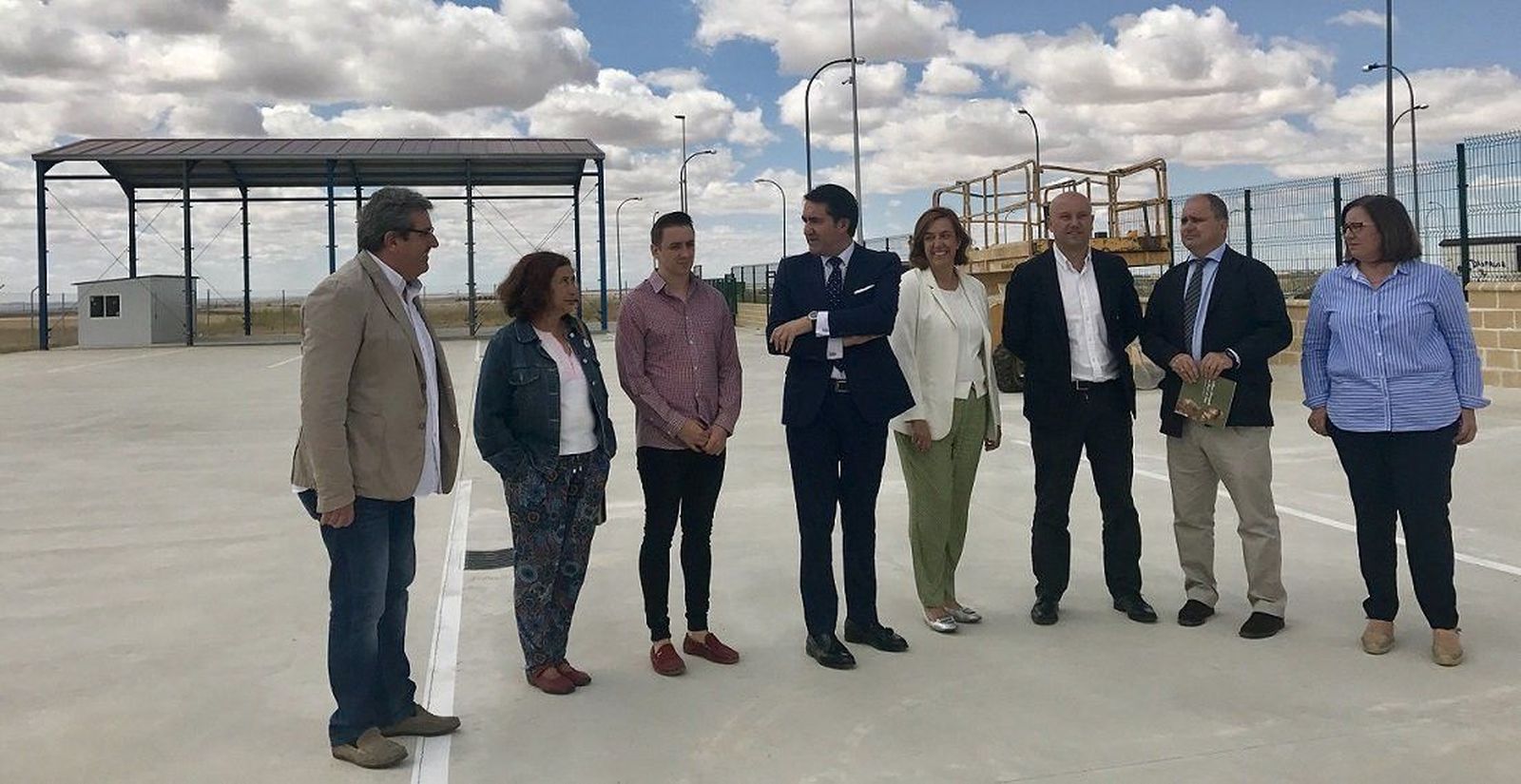 El nuevo Centro de Transportes en Paredes de Nava contribuirá a dinamizar la actividad económica de la zona