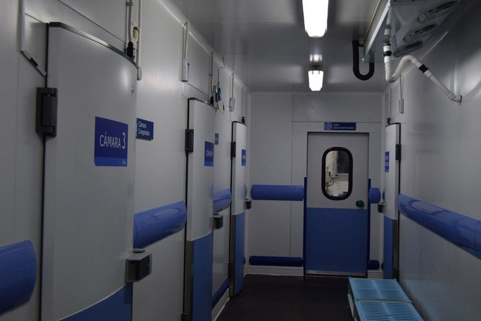 la-delegada-territorial-leticia-garcia-visita-la-cocina-de-linea-fria-del-complejo-asistencial-de-zamora-tras-las-obras-de-mejora-15