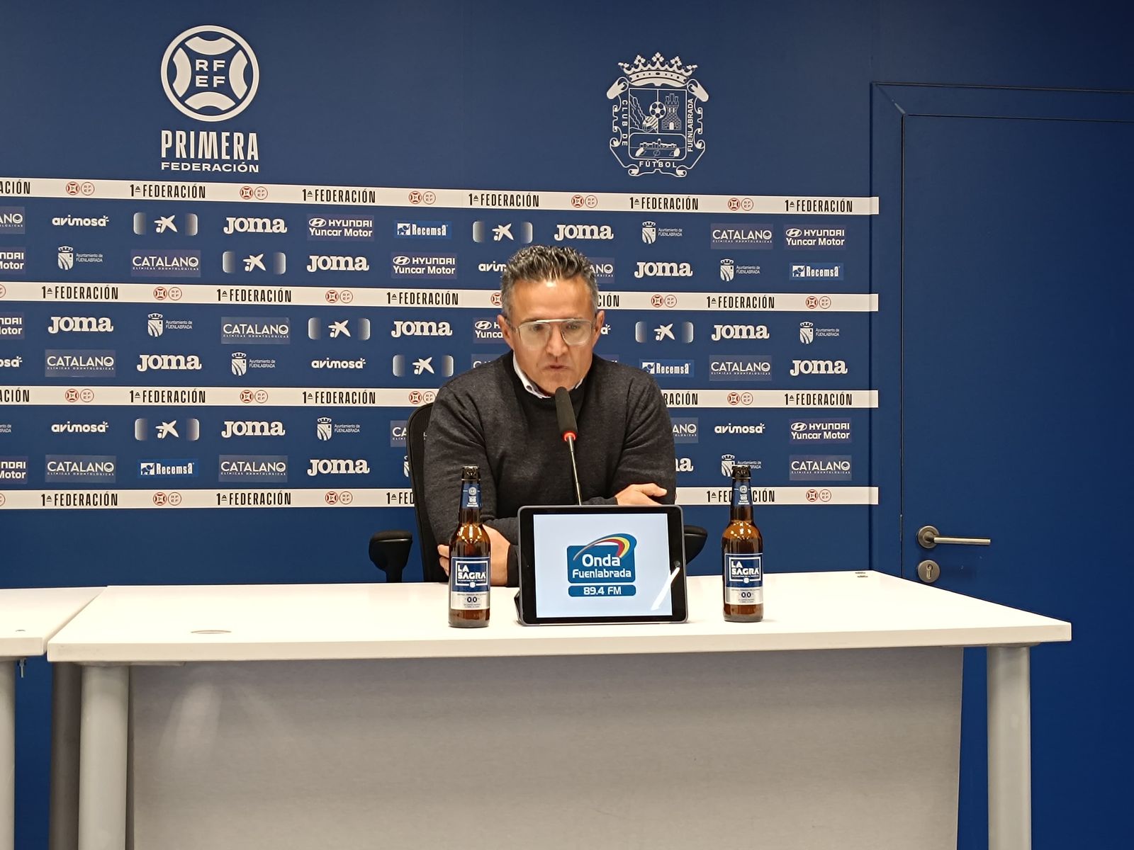 Dani Ponz, en sala de prensa tras el Fuenlabrada   Unionistas | FOTO UNIONISTAS CF