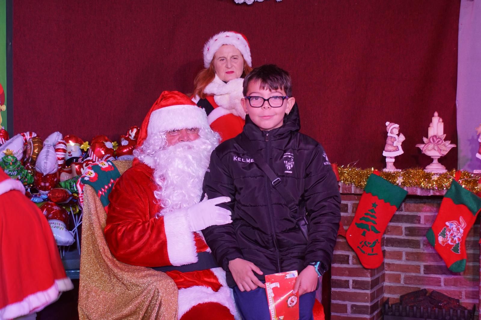 El Encinar recibe la visita de Papa Noel