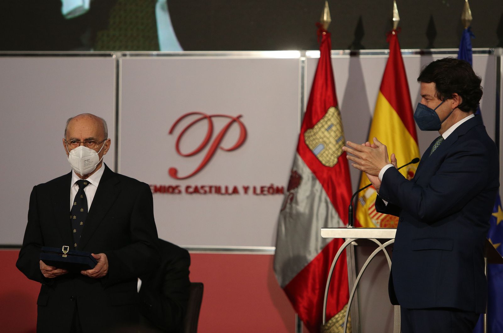 El salmantino Teófanes Egido recoge el Premio Castilla y León de Ciencias Sociales y Humanidades