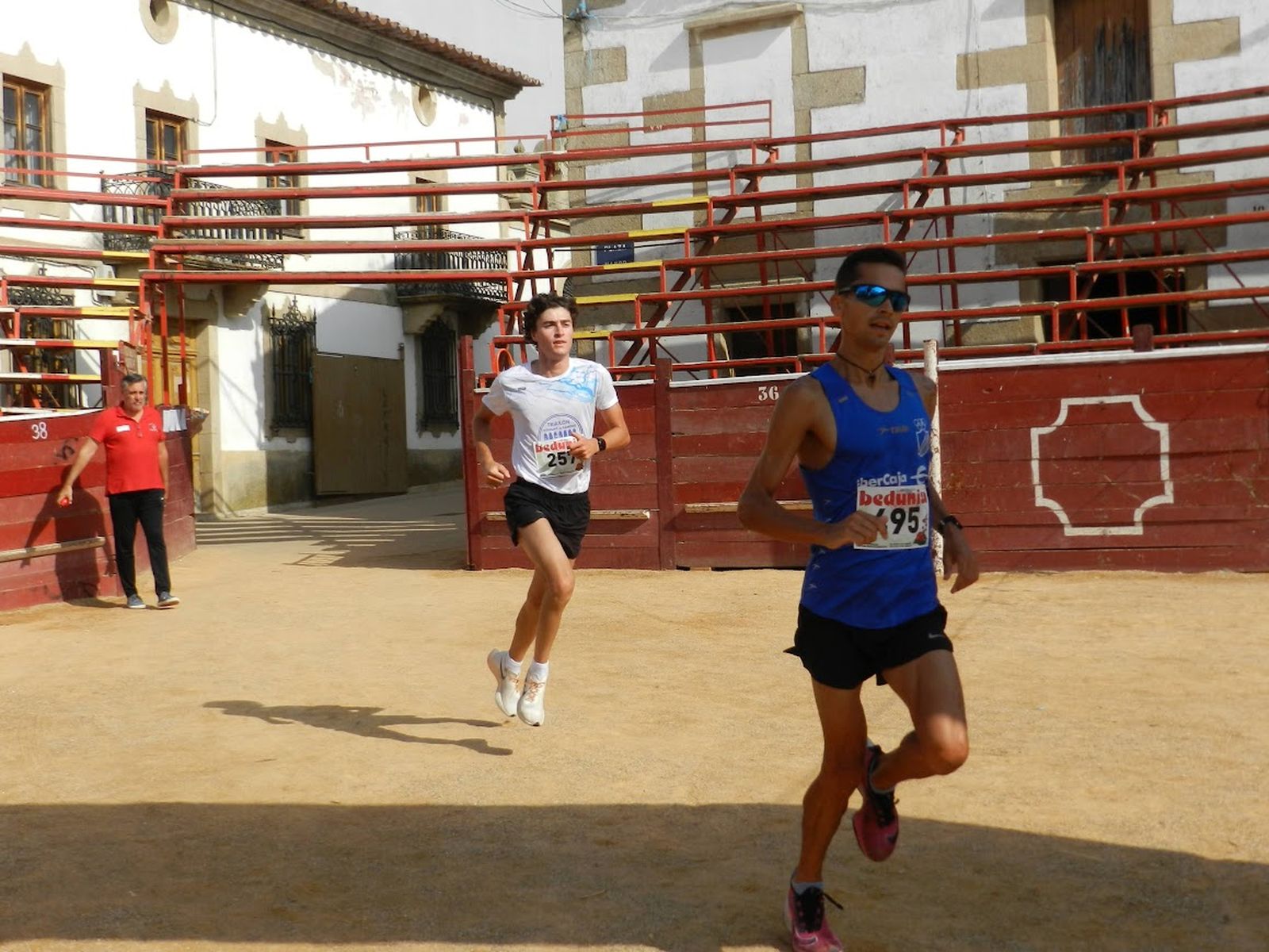 Éxito en la X Toromaratón de Lumbrales a favor de ALCER