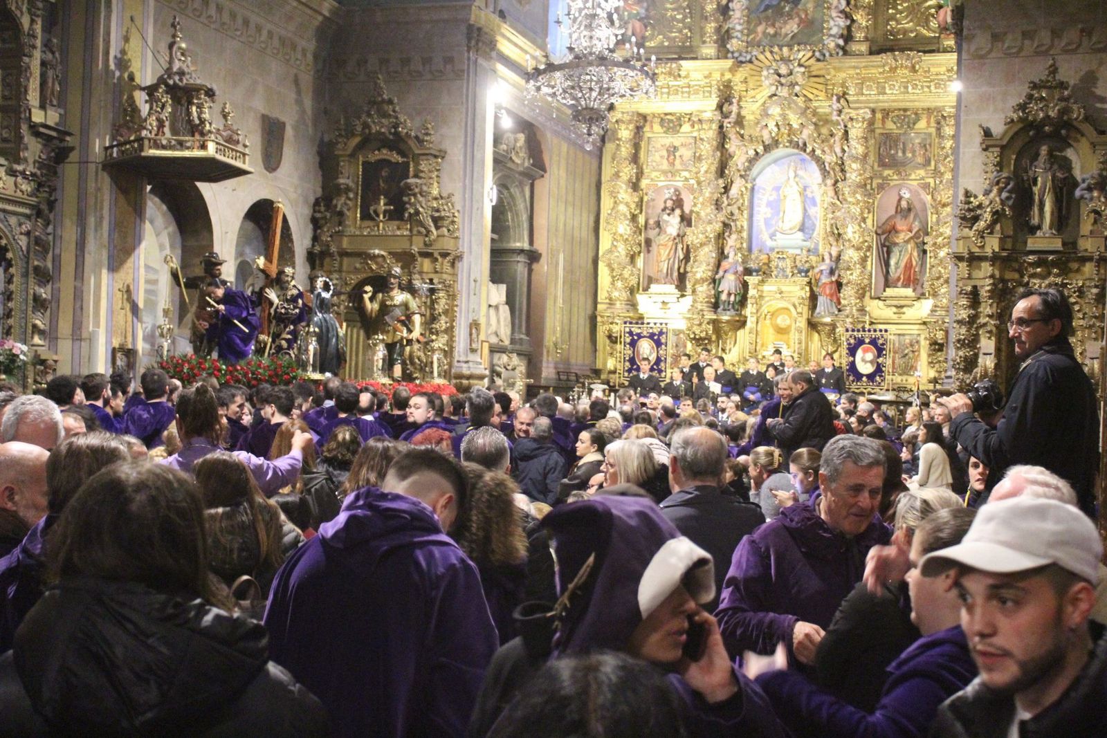 procesion-de-nuestro-padre-jesus-nazareno-y-santo-entierro-8