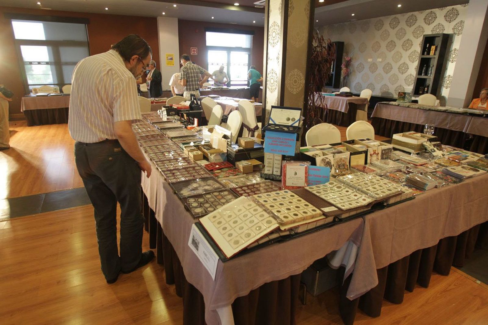 Salamanca acoge el decimotercer Salón de Numismática, Filatelia y Coleccionismo