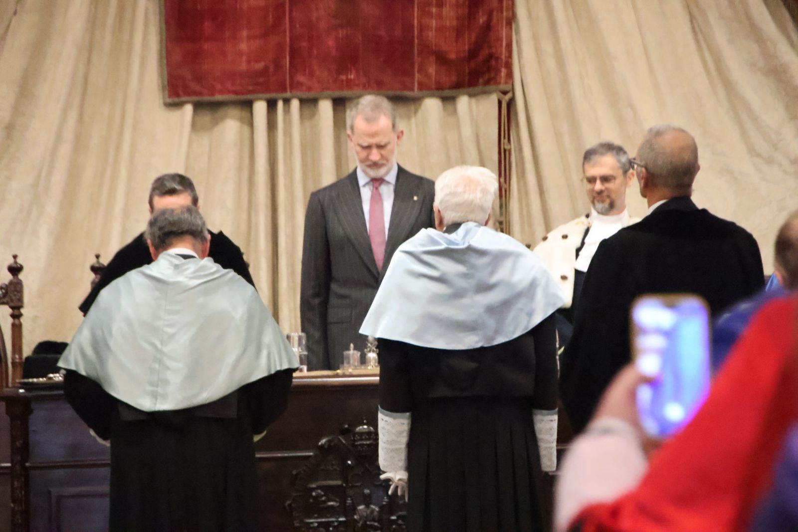 Llegada de S.M el Rey Felipe VI al paraninfo de la Universidad de Salamanca e Investidura de Sergio Mattarella como doctor ‘honoris causa’ de la USAL
