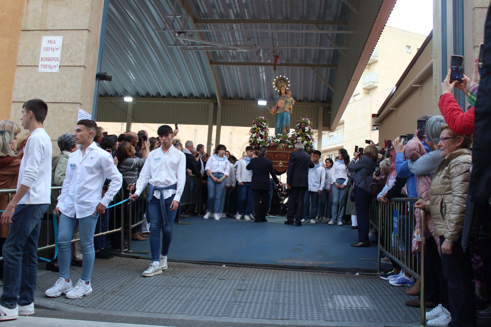 procesion-maria-auxiliadora-18