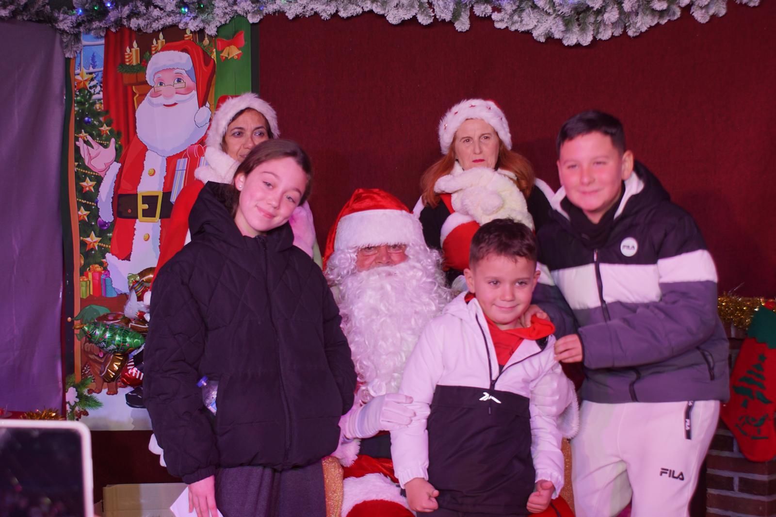 El Encinar recibe la visita de Papa Noel