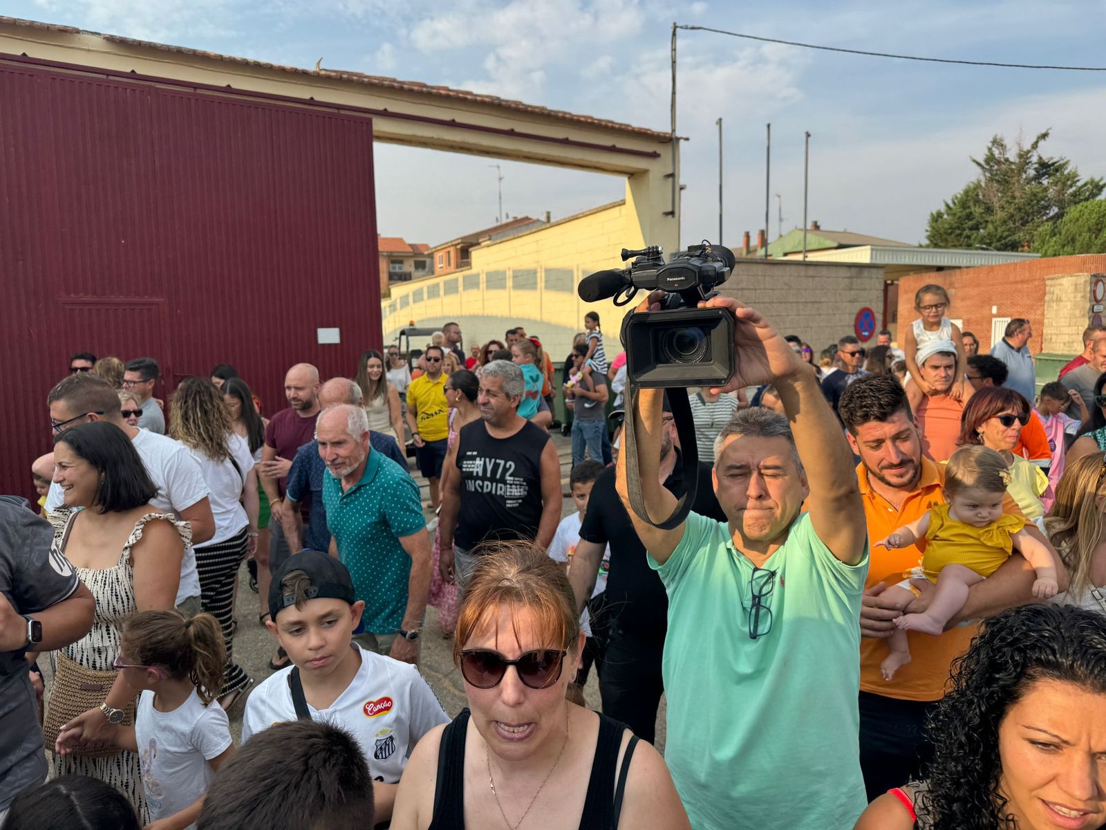 Encierro infantil de Mini Bueyes en Guijuelo durante sus fiestas 2025