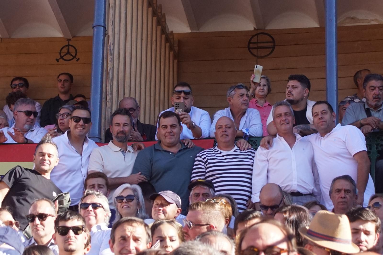 Así ha vivido la afición de La Glorieta el primer cartel de figuras de la feria: imágenes del ambiente en los tendidos y en el patio de cuadrillas
