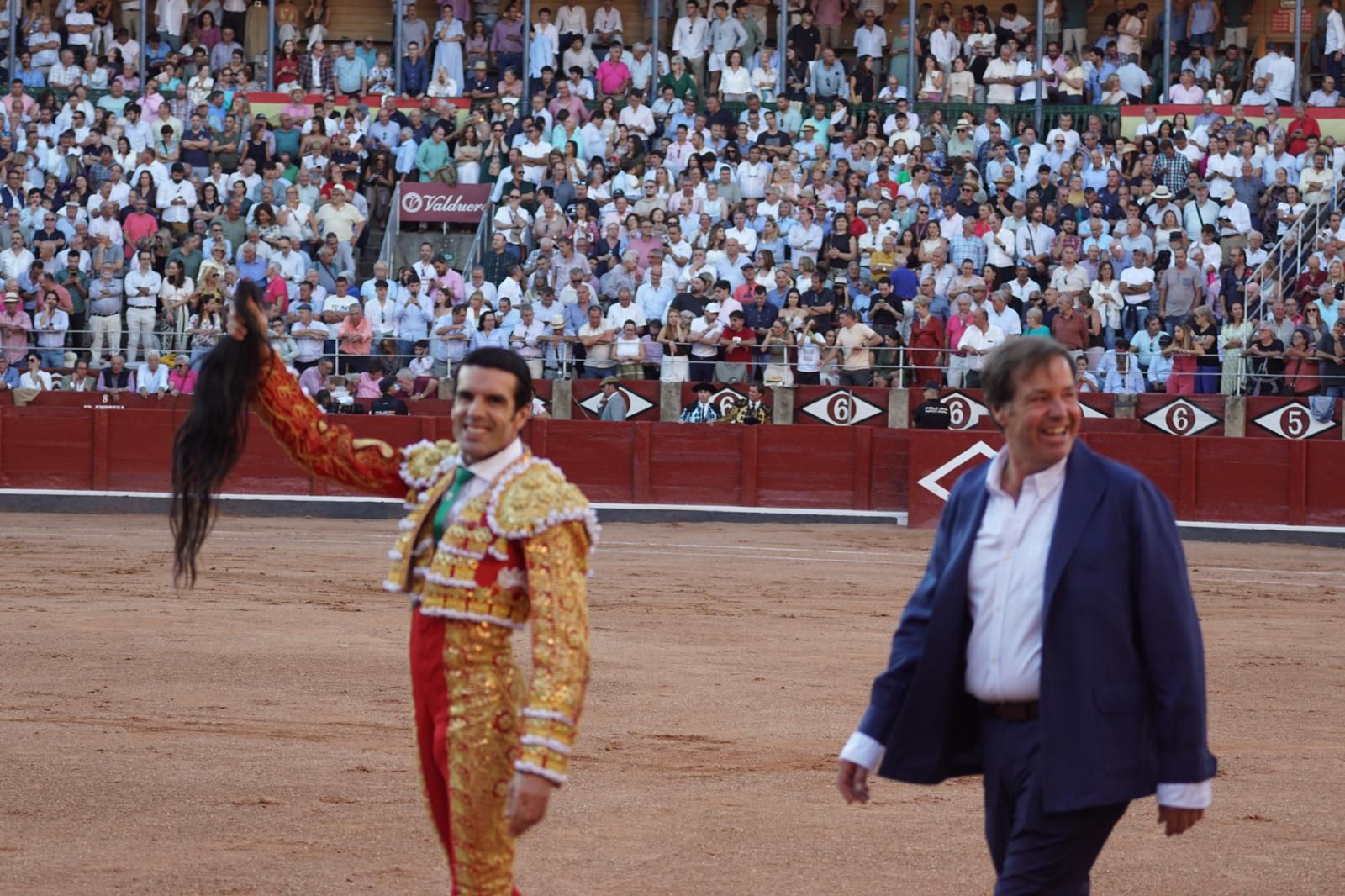 Emilio de Justo, Juan Ortega y Roca Rey inauguran el cartel de figuras en la feria de Salamanca: la corrida de Garcigrande en imágenes