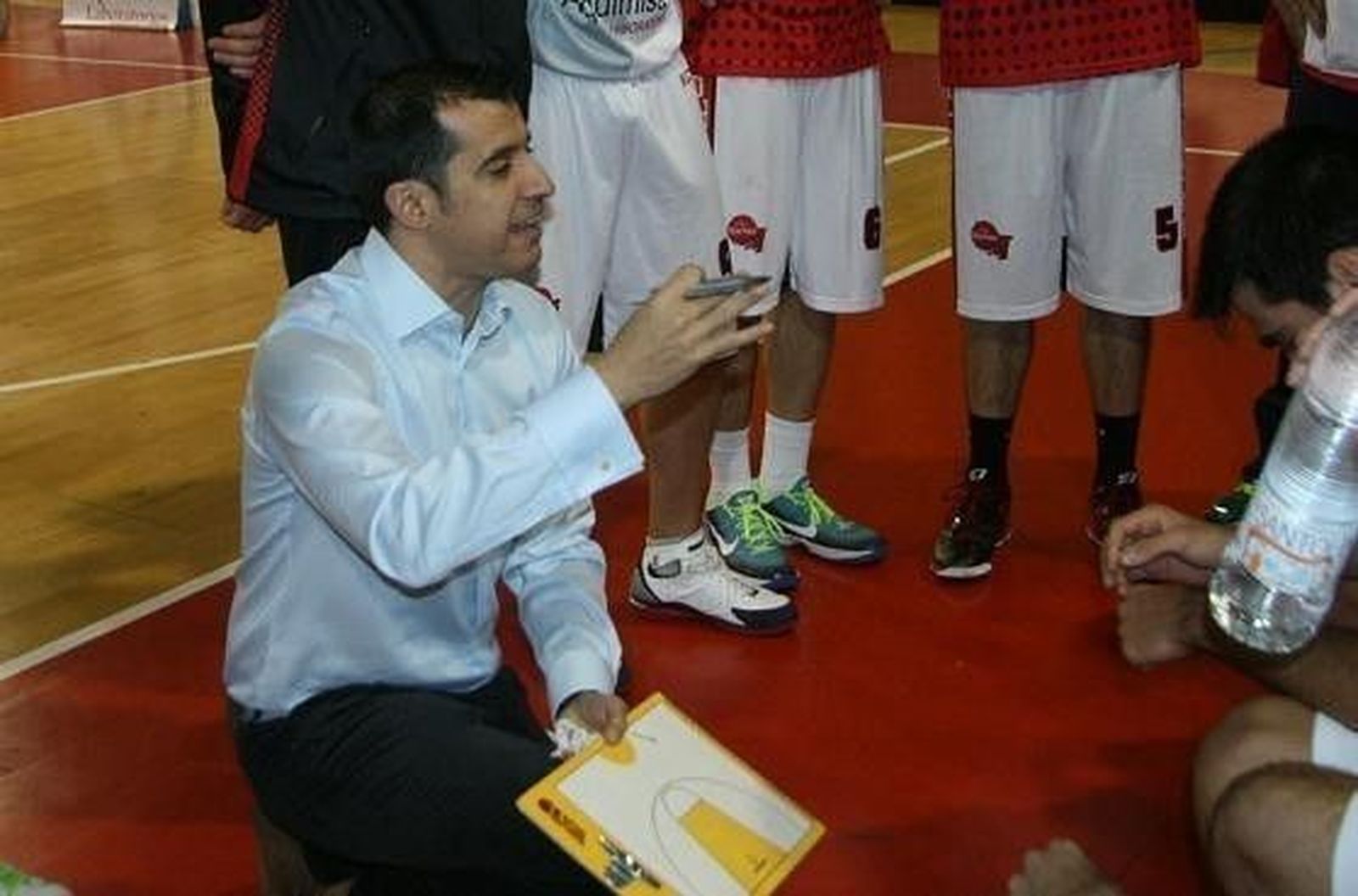 El CB Tormes prescinde de Avelino García por los malos resultados del primer equipo El CB Tormes prescinde de Avelino García por los malos resultados del primer equipo