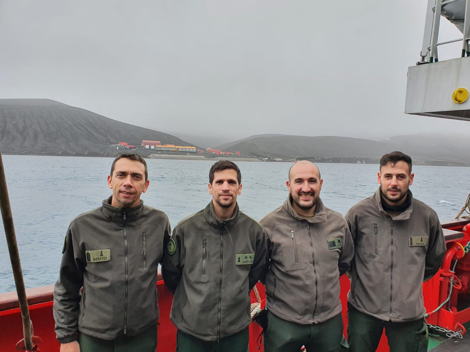 Mario Garzón Juan, Rafael Benito Hernández, Oliver Arnau de la Fuente y Adrián López Serna en Antártida