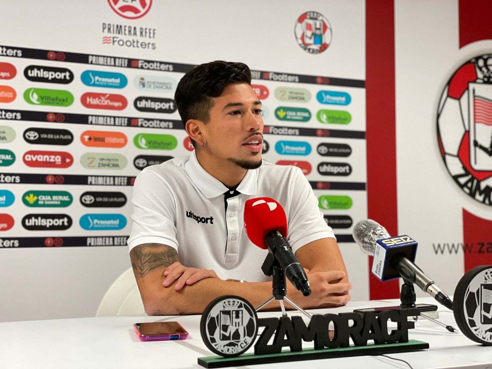 Benjamín Garay en sala de prensa