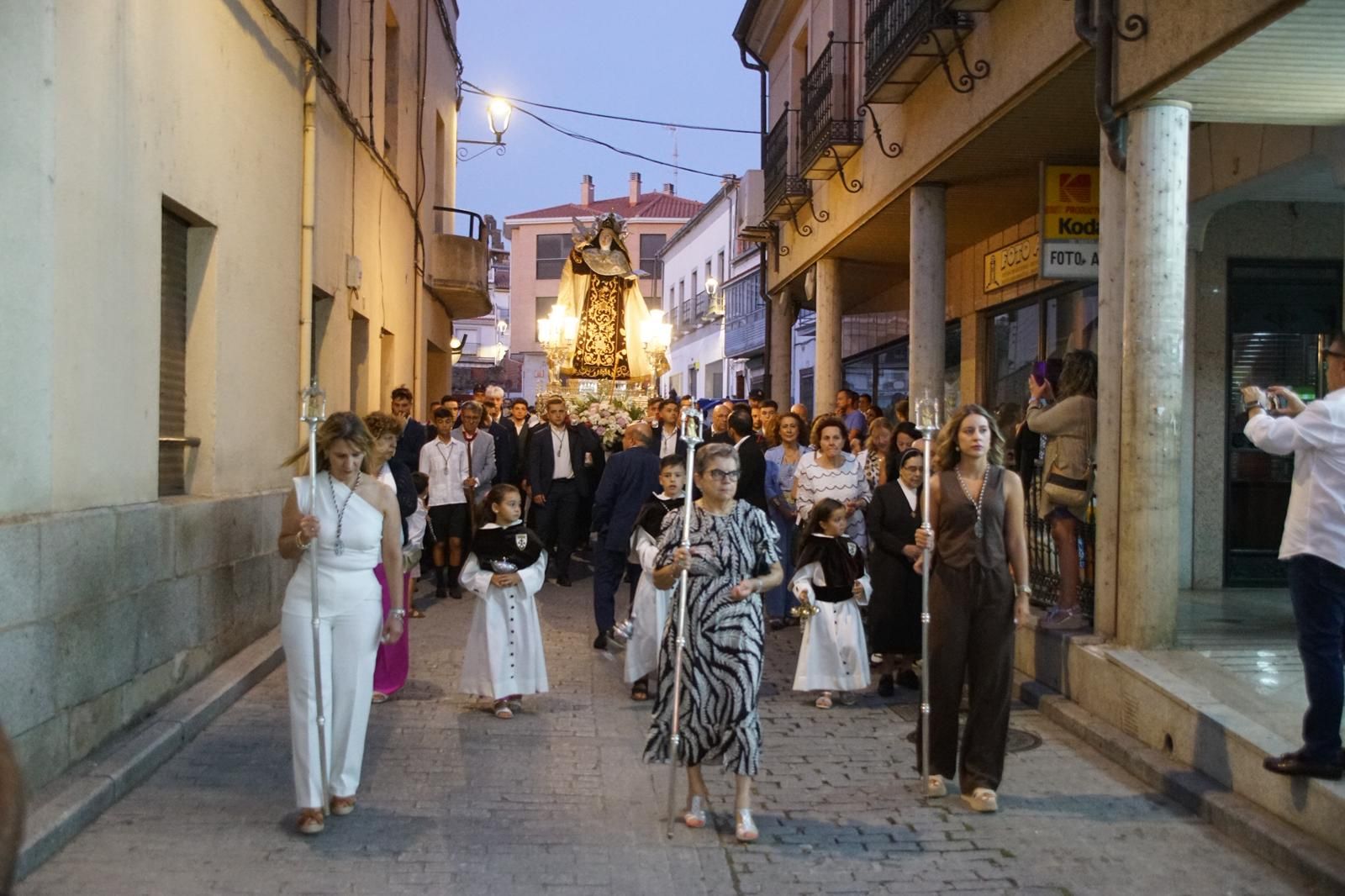 Procesión del regreso a clausura de Santa Teresa de Jesús