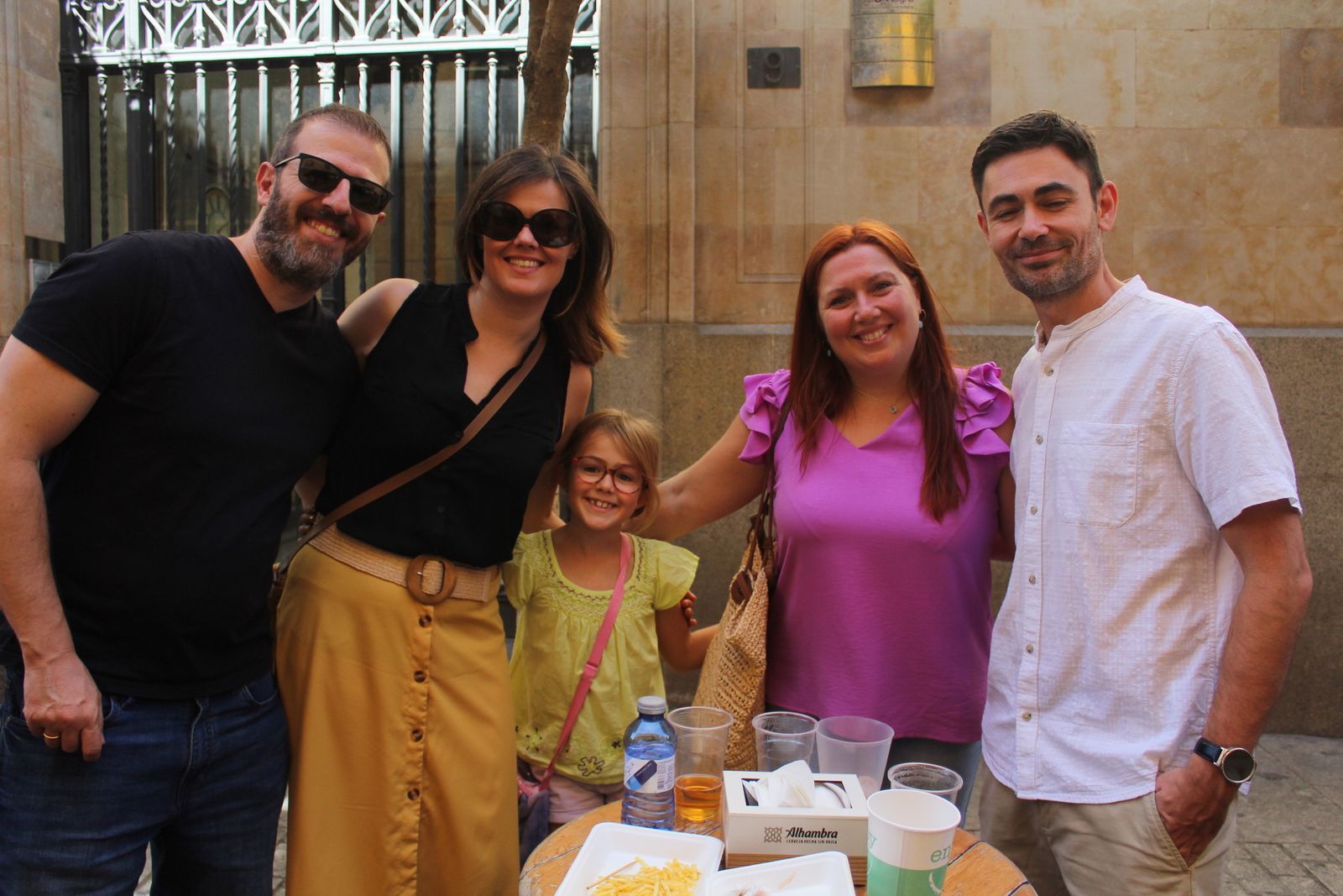 Ambiente en la Feria de Día en el mediodía de este sábado