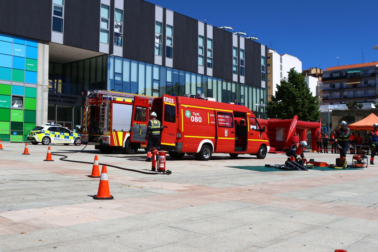 Simulacro de accidente de tráfico en la Plaza de La Concordia