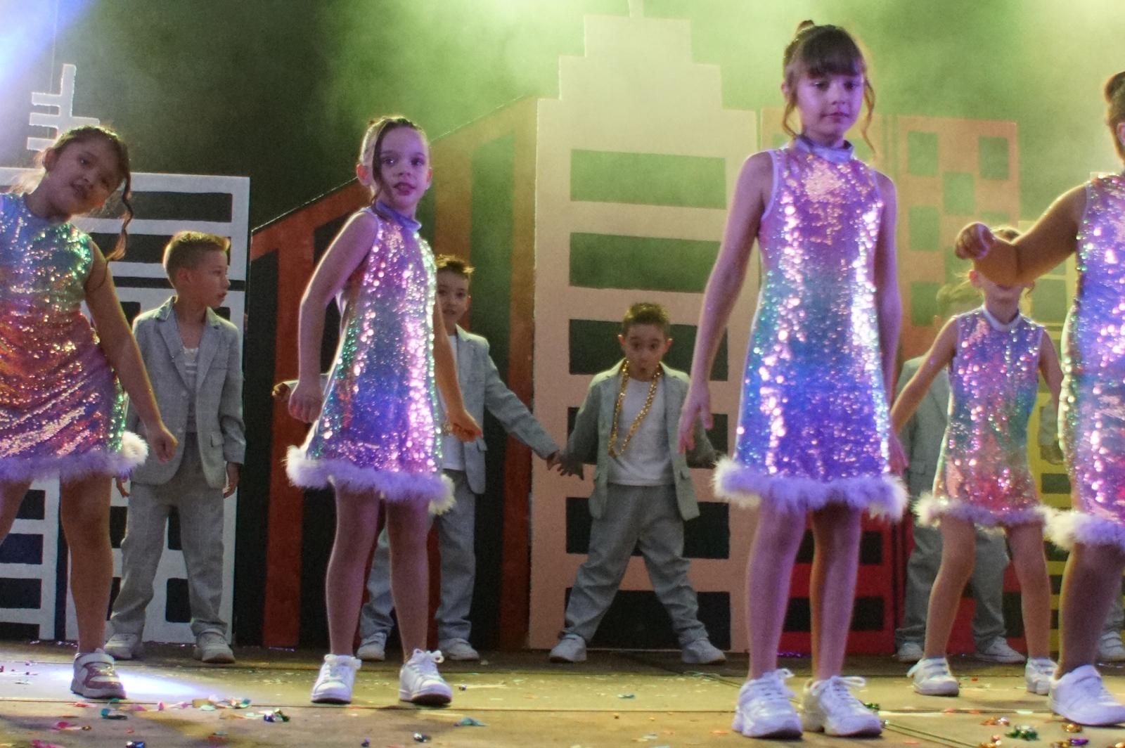 Emoción y creatividad en la primera cita del Play Back infantil en Alba de Tormes