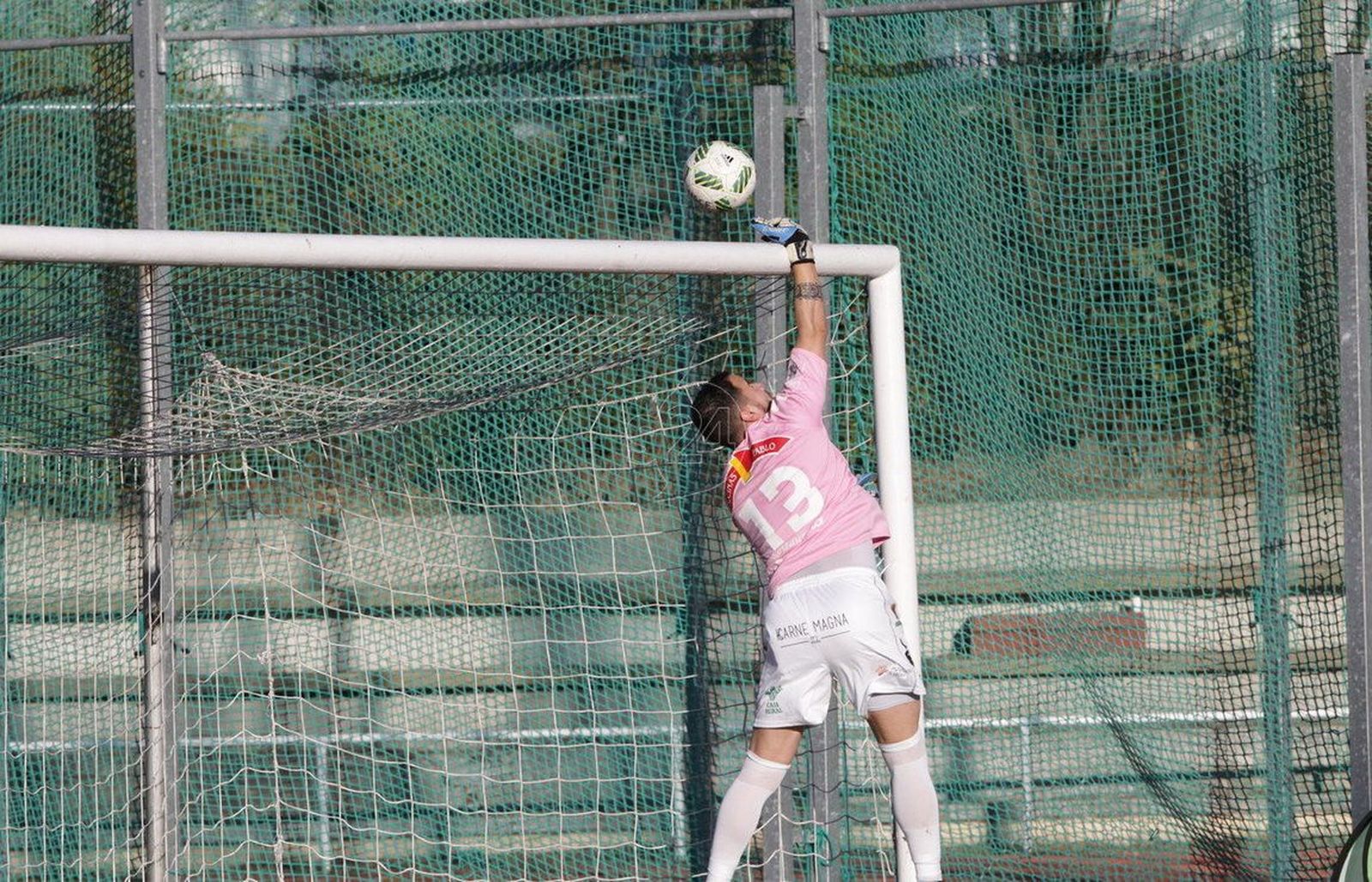 Reguero, opción para la portería de Unionistas