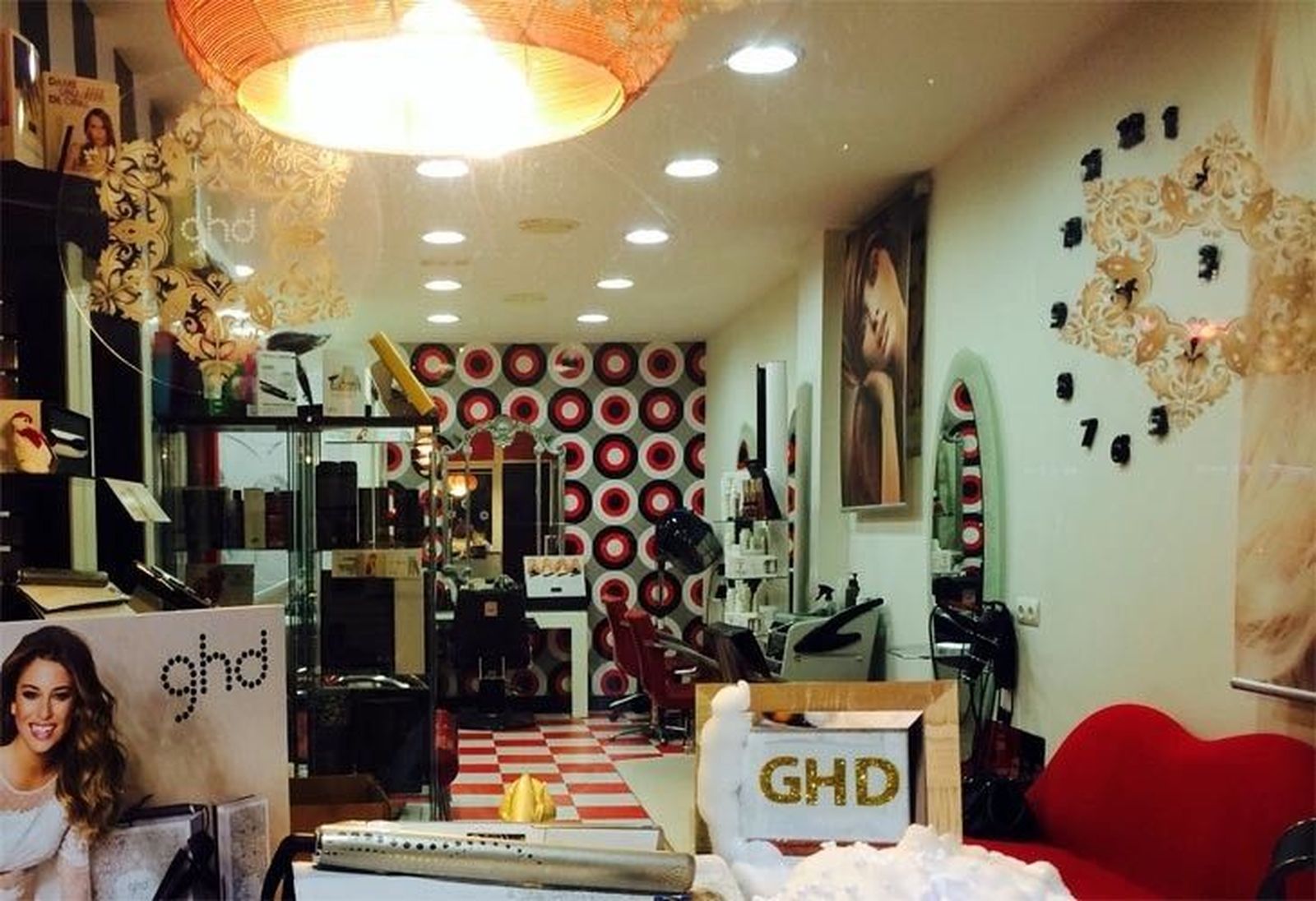 Fotos y cortes de pelo solidarios