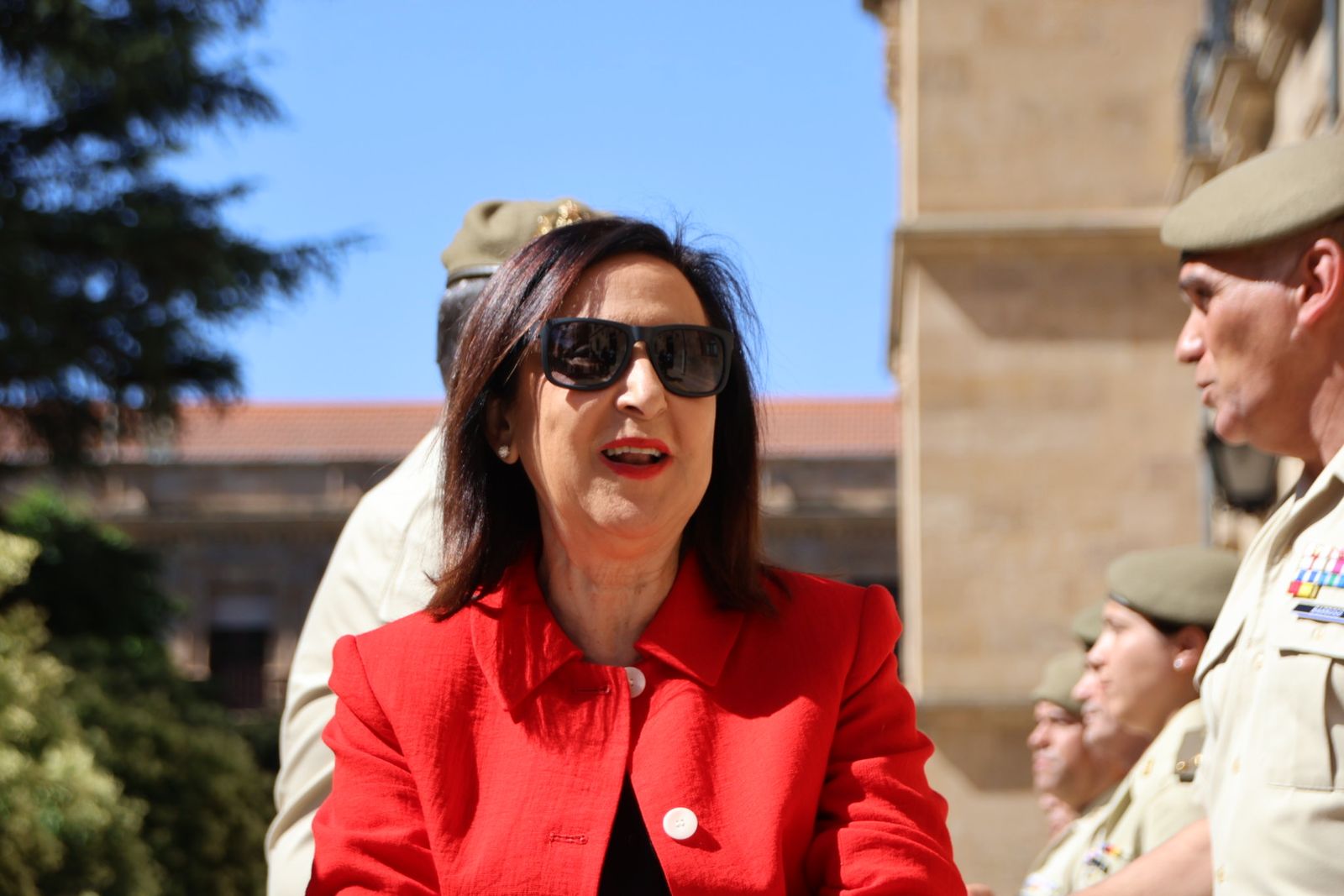 Margarita Robles y Nicanor Sen  visita a Salamanca REI 11