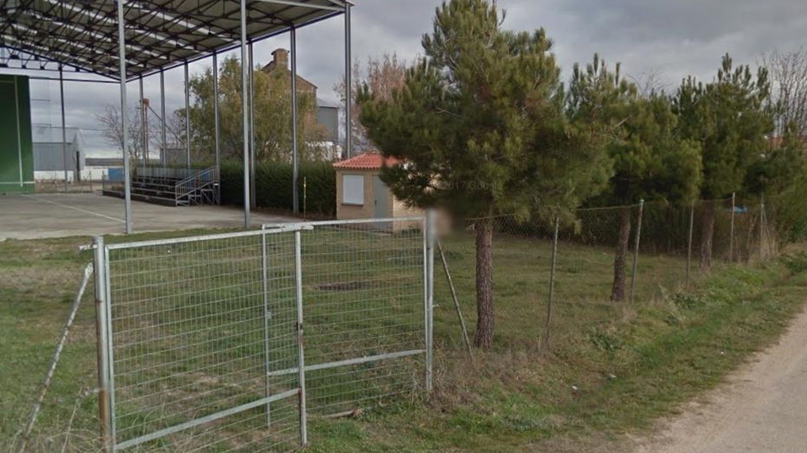 Piscina del Pedroso de la Armuña. Archivo.