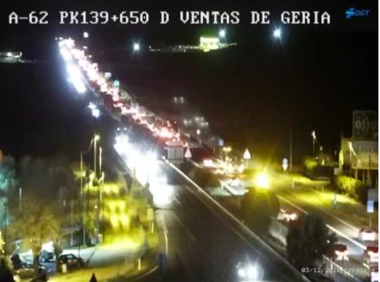 Largas retenciones en la A-62 tras sendas colisiones con 12 vehículos implicados en Simancas