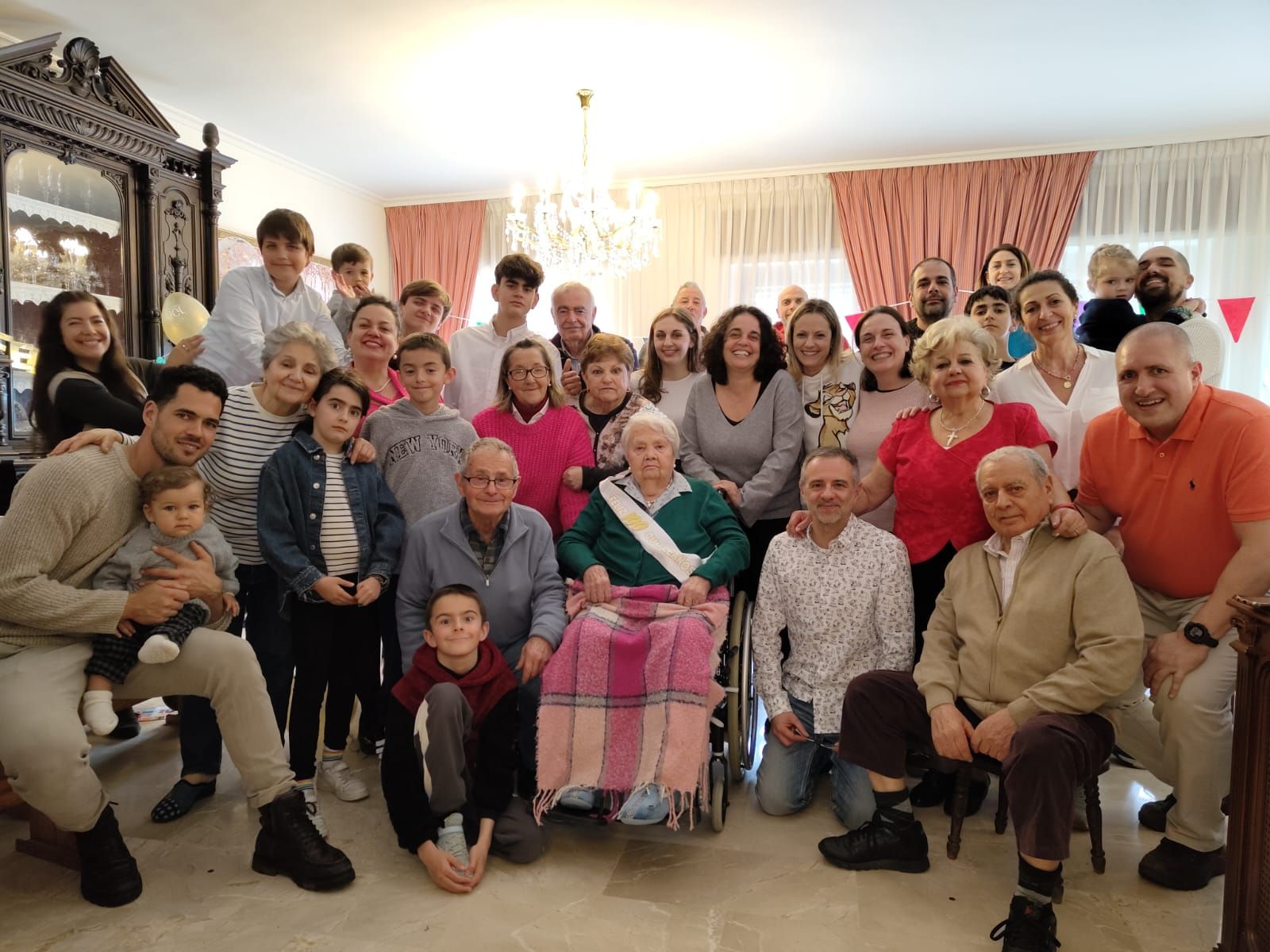 Imgen de Argentina junto a toda su familia