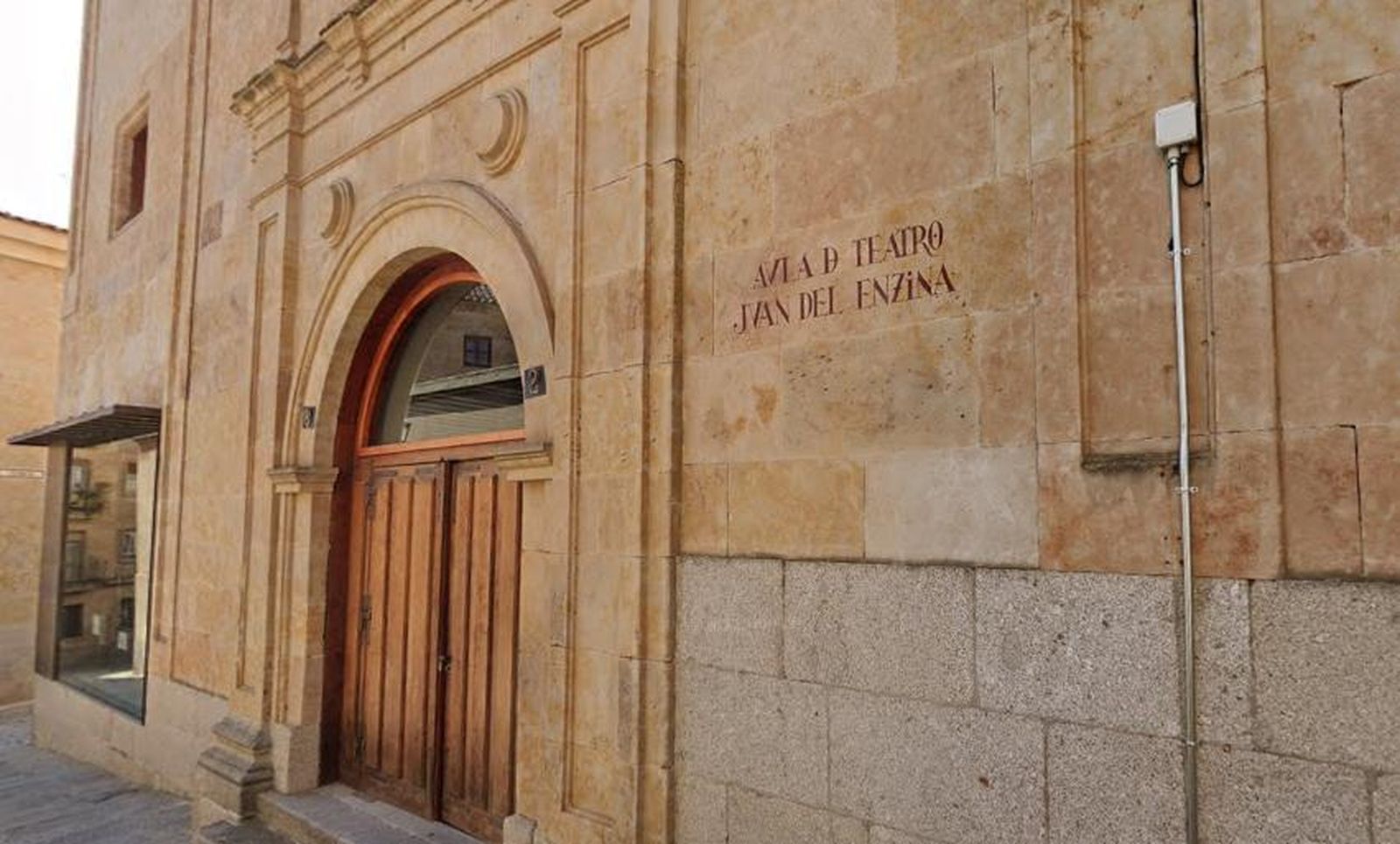 Fachada del Teatro Juan de la Enzina en Salamanca. Foto Google Maps Fachada del Teatro Juan de la Enzina en Salamanca. Foto Google Maps
