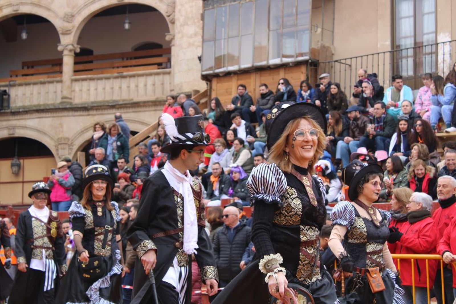 disfraces-del-sabado-de-carnaval-en-ciudad-rodrigo-53