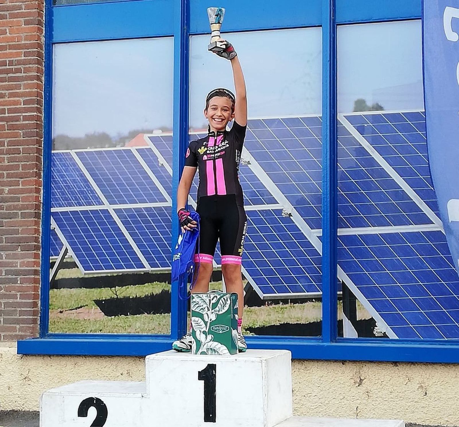 Paola Pascua  primera fémina en alevines