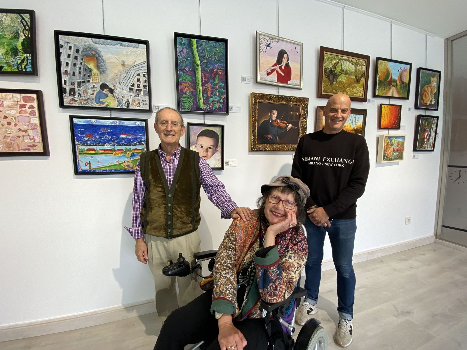 Marta Rodríguez ilumina Santa Marta con su exposición “Colores y miradas del alma”