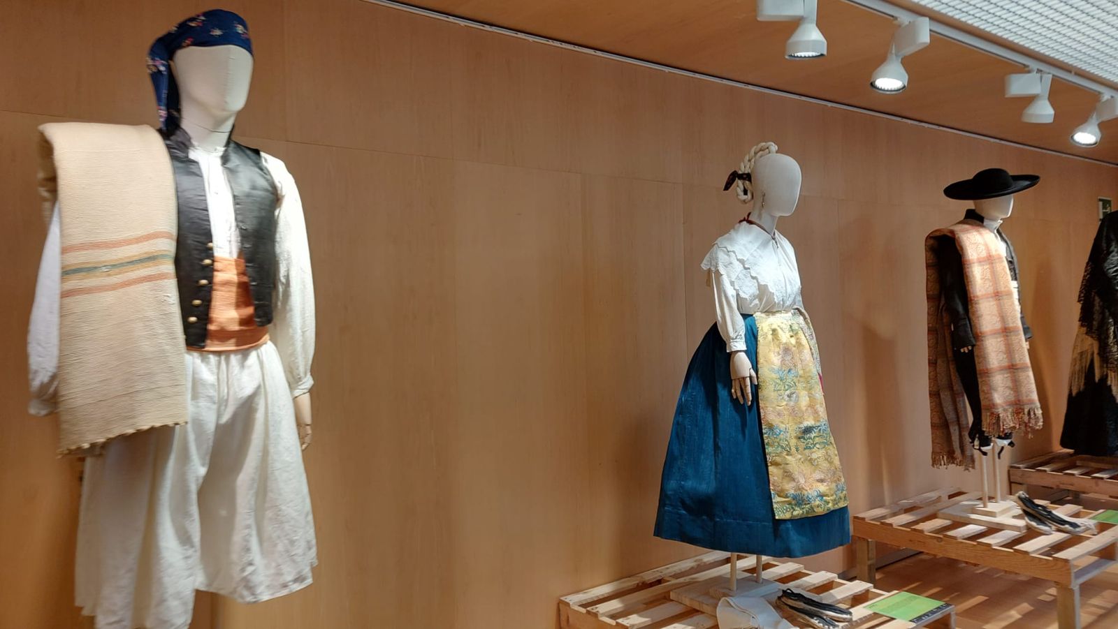 iv-festival-de-indumentaria-tradicional-37