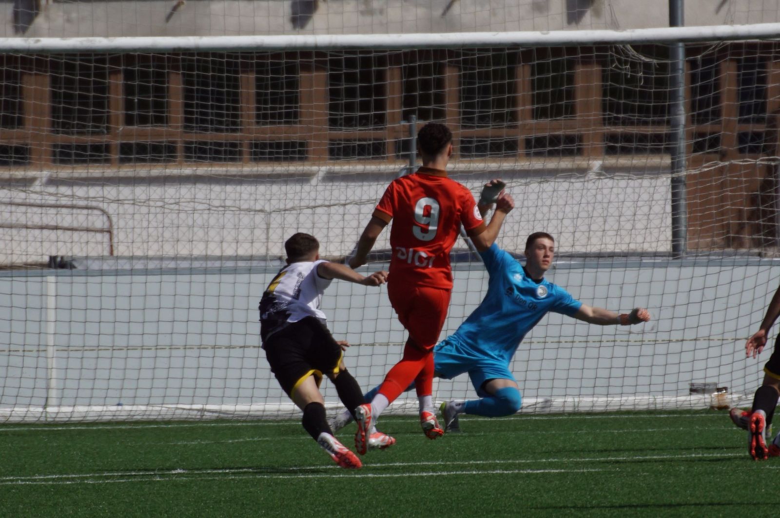 Encuentro entre Unionistas DH – Burgos en el Reina Sofía