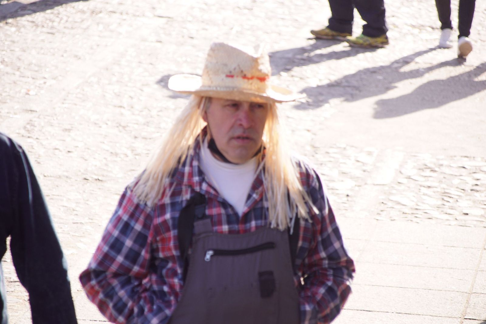 encierro-capea-y-ambiente-en-ciudad-rodrigo-en-este-lunes-de-carnaval-22