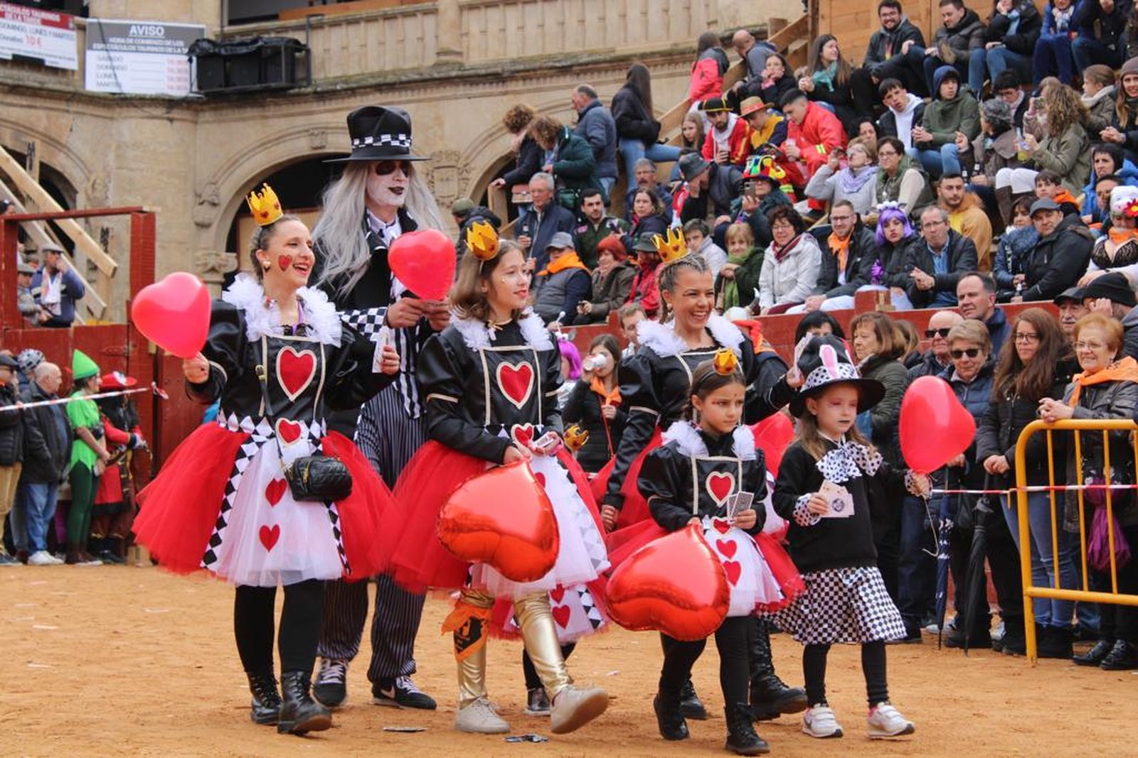 disfraces-del-sabado-de-carnaval-en-ciudad-rodrigo-69