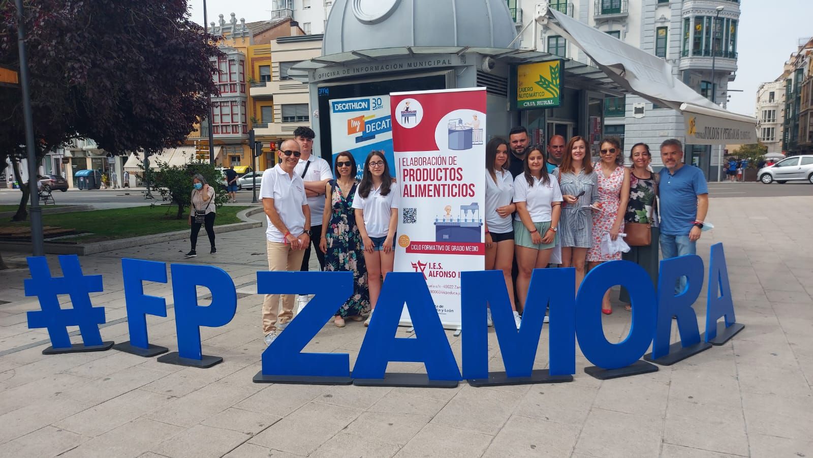 Campaña realizada en la plaza de la Marina