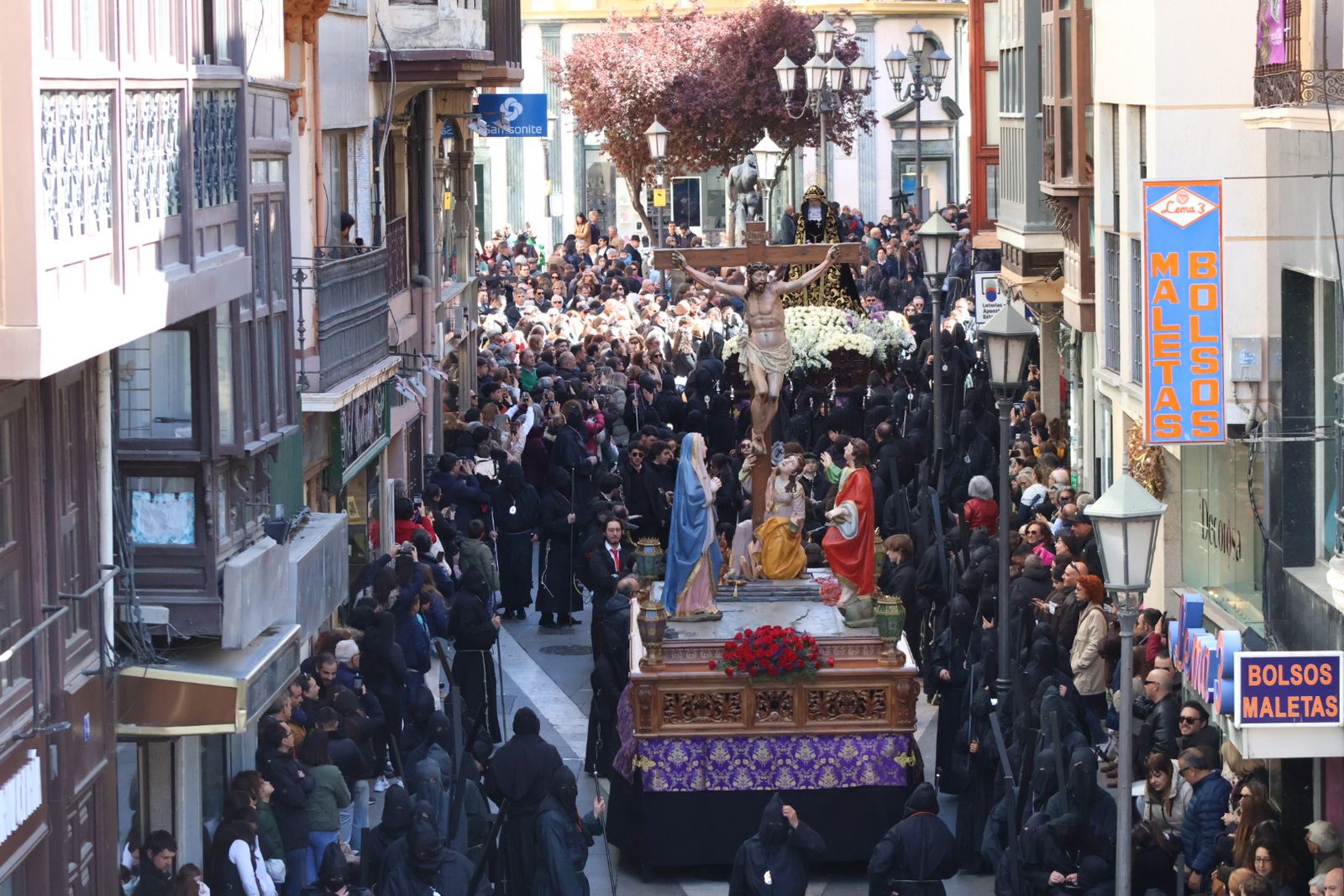 GALERÍA | Revive en imágenes la procesión de Jesús Nazareno