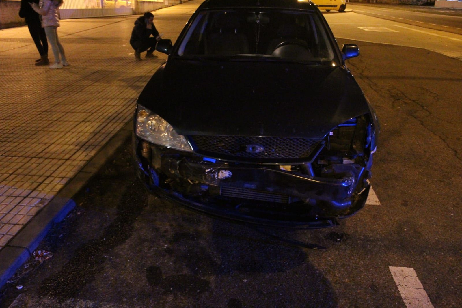 Colisión entre dos turismos en Avenida Agustinos Recoletos