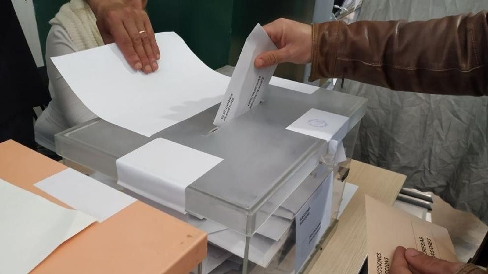 EuropaPress 2096867 URNAS VOTACION ELECCIONES GENERALES 20190429023626791 knyB U462291768212phF 992x558@LaVanguardia Web