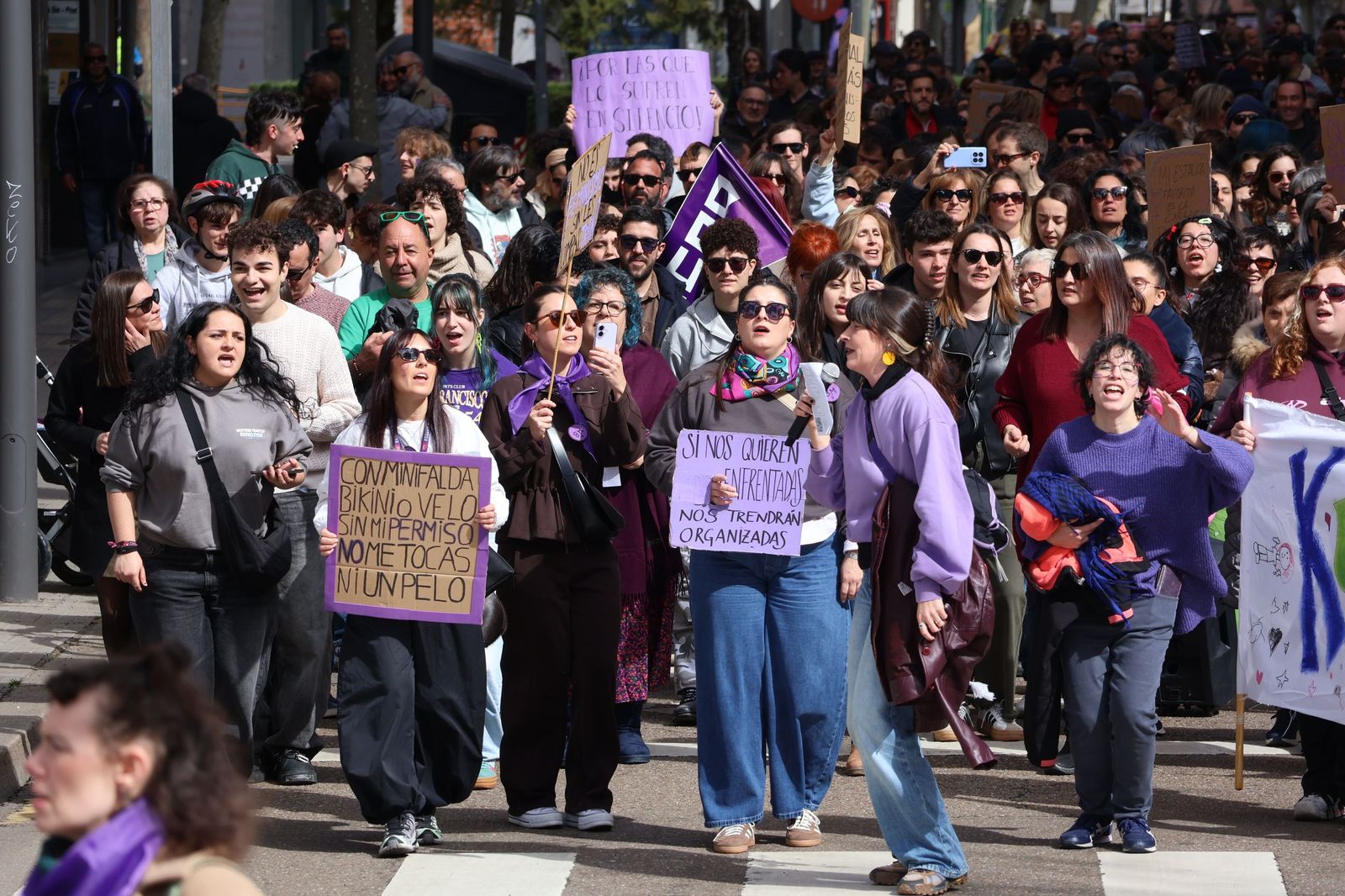 GALERÍA | La manifestación del 8M por las calles de Zamora, en imágenes